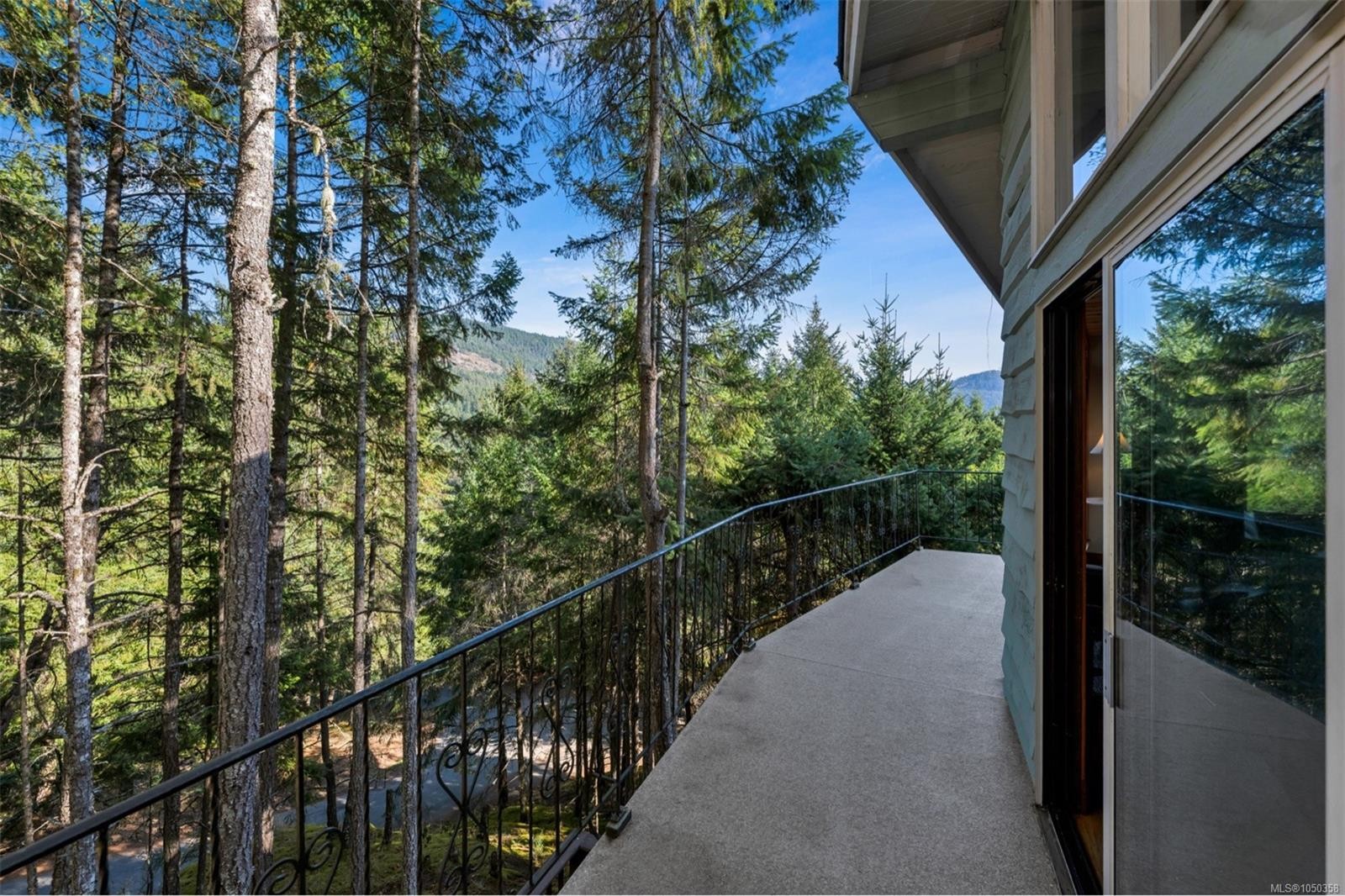 6693 Genoa Bay Rd, Duncan, BC