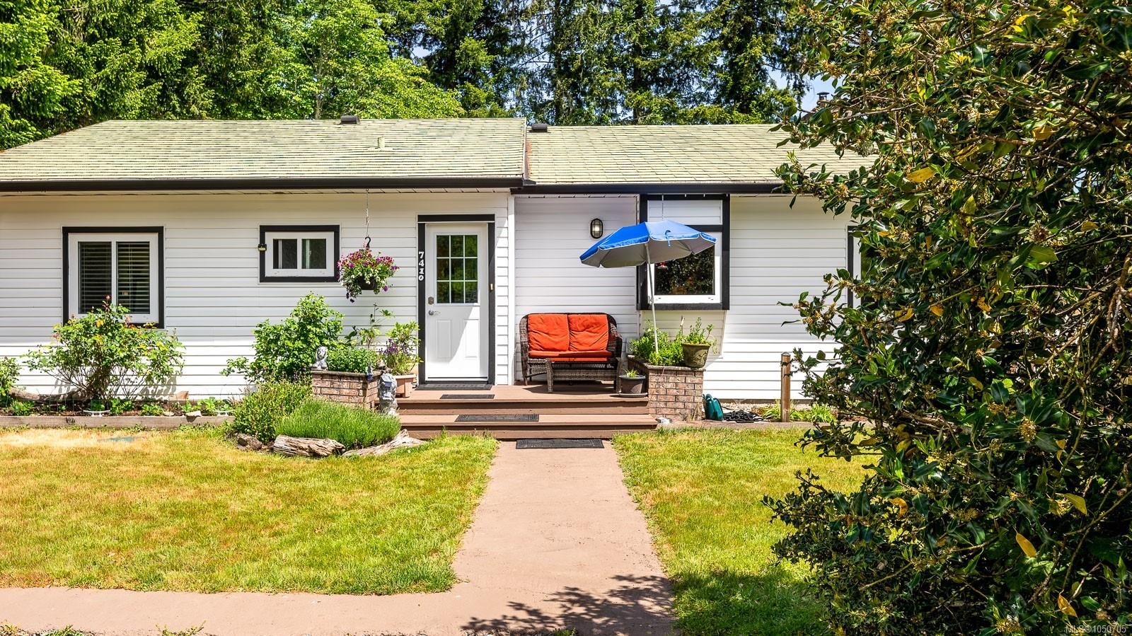 7410 Yake Rd, Fanny Bay, BC