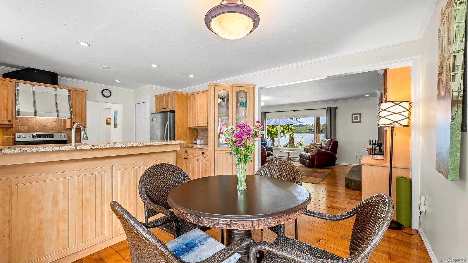7410 Yake Rd, Fanny Bay, BC