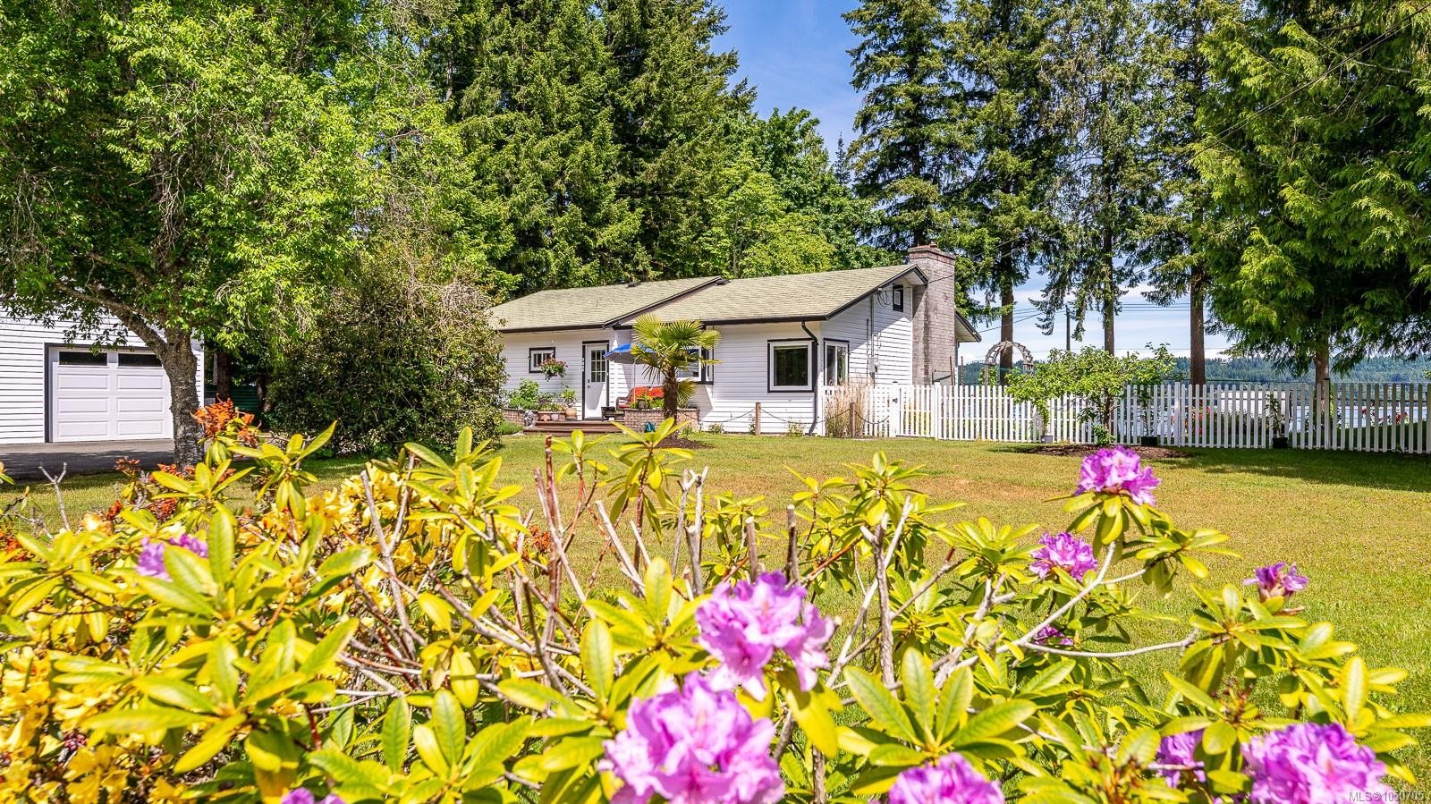 7410 Yake Rd, Fanny Bay, BC