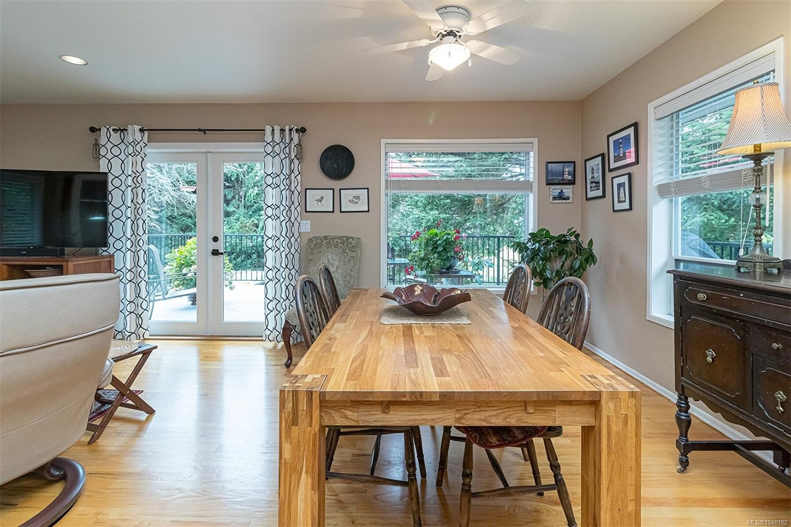 3960 Cumberland Rd, Saanich, BC