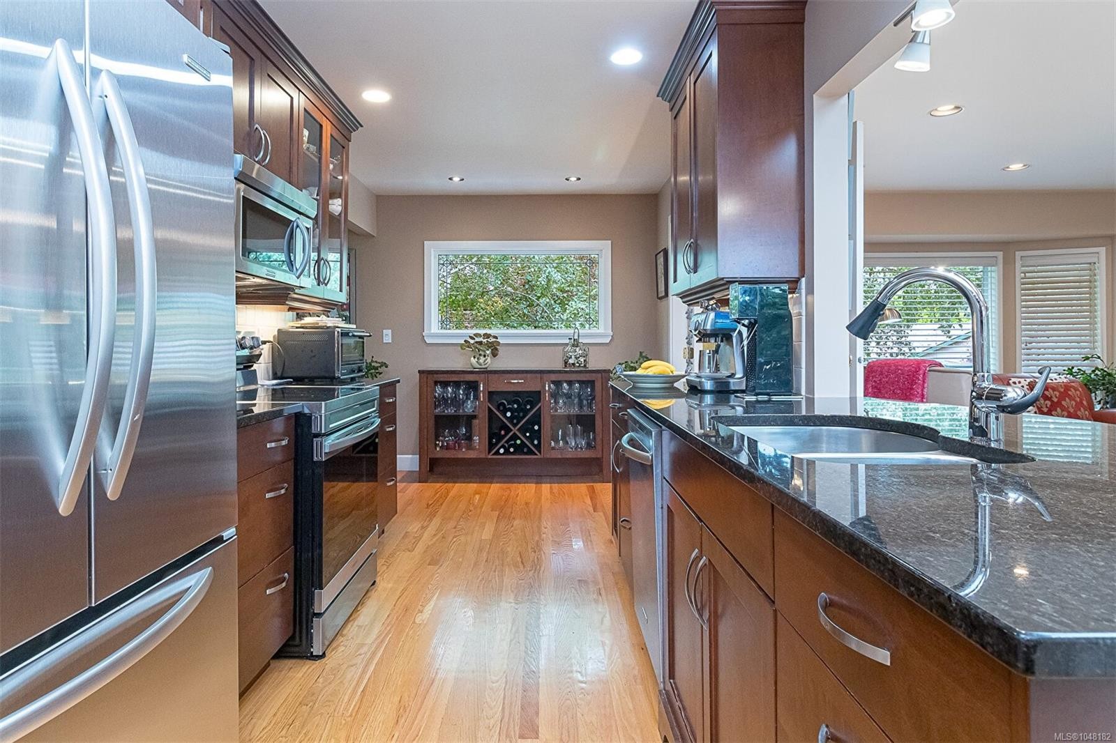 3960 Cumberland Rd, Saanich, BC