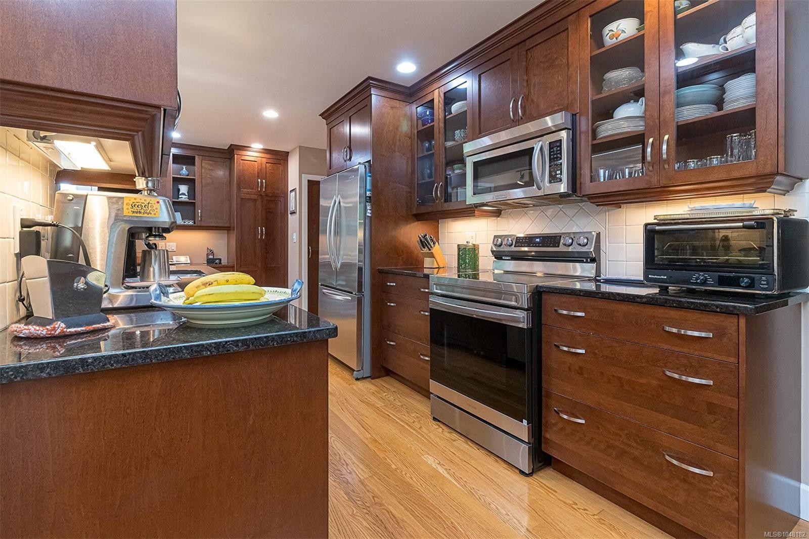 3960 Cumberland Rd, Saanich, BC