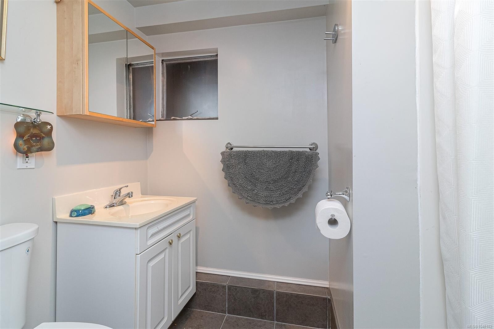 3960 Cumberland Rd, Saanich, BC