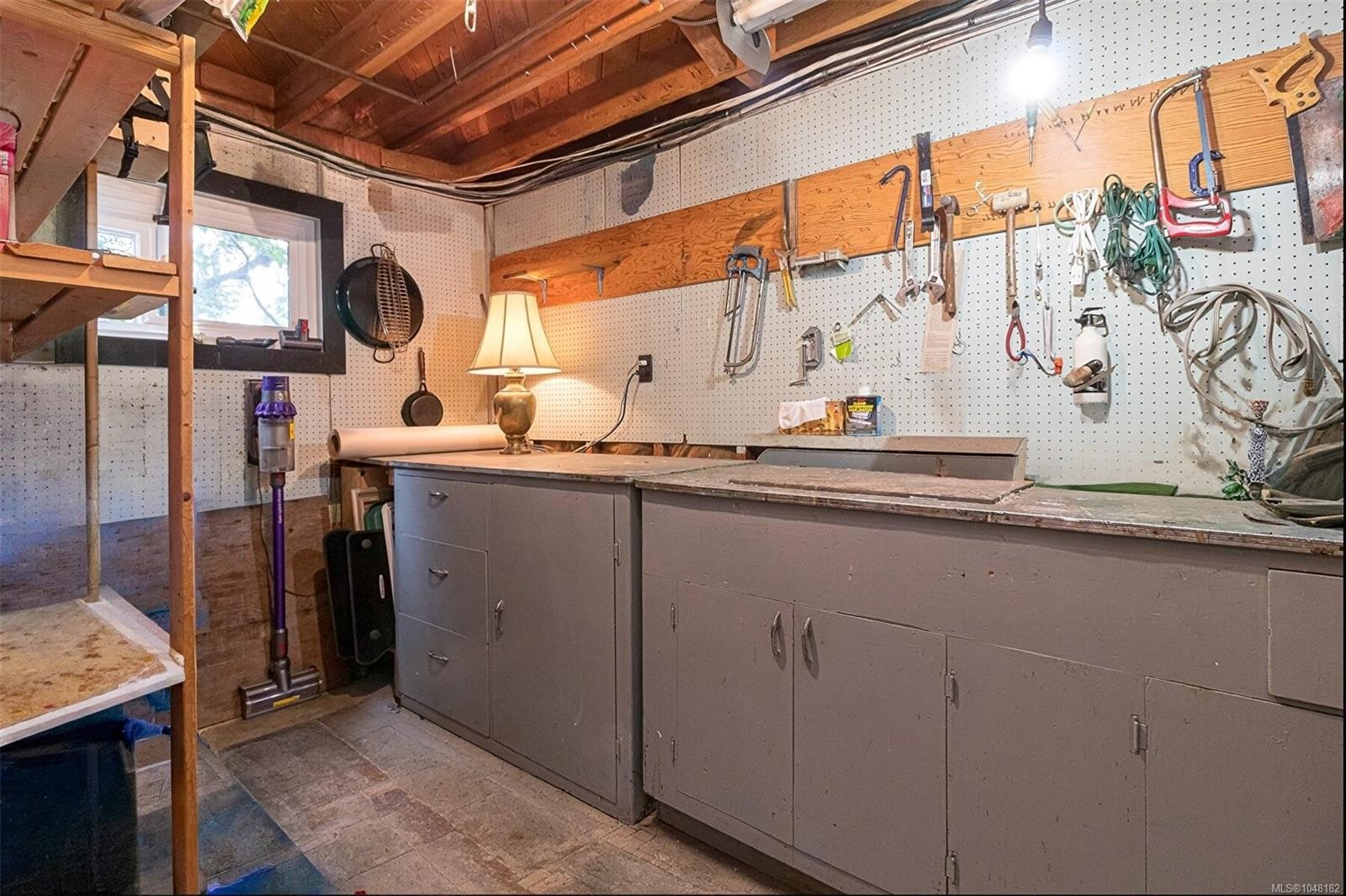 3960 Cumberland Rd, Saanich, BC