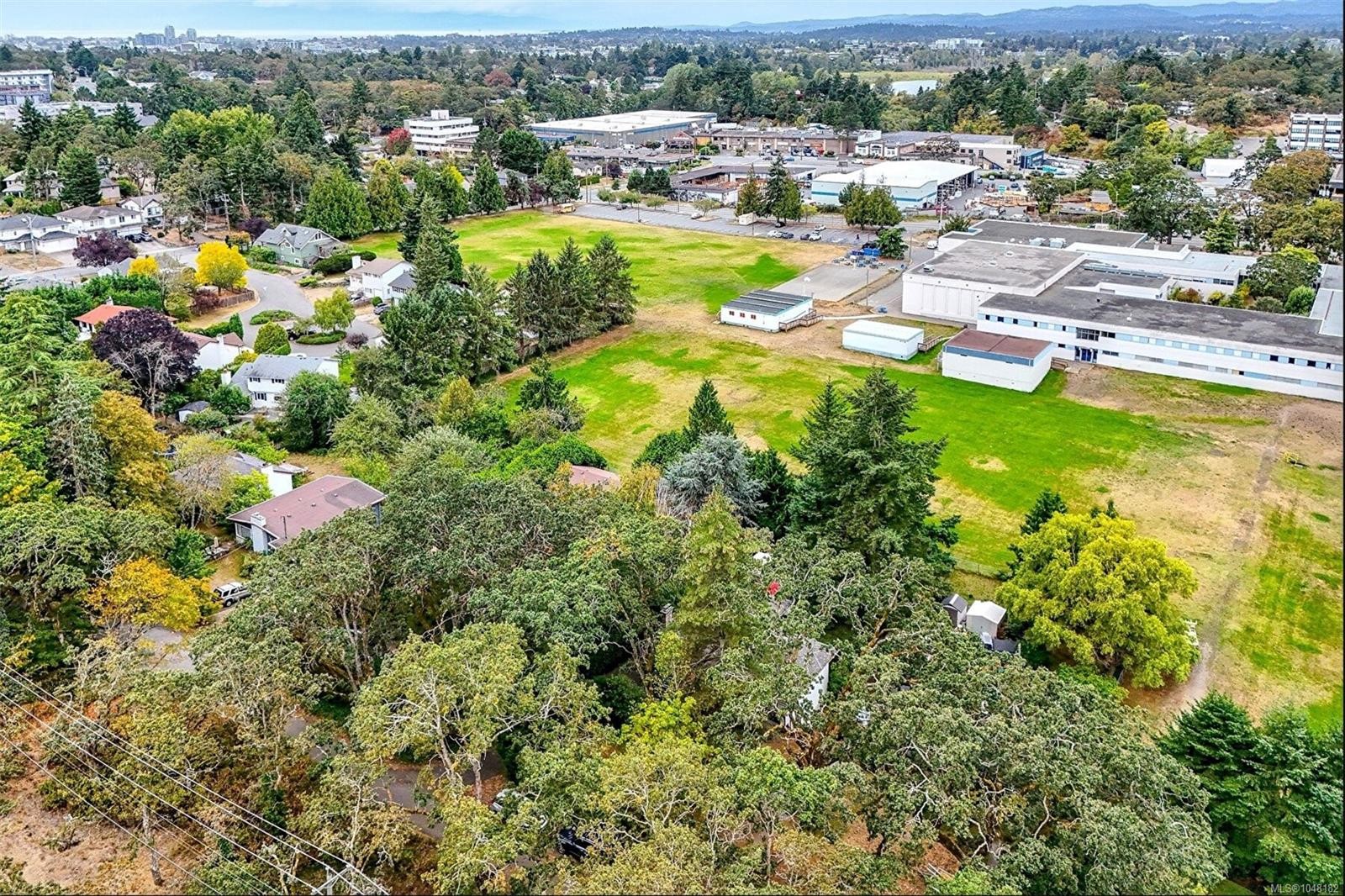 3960 Cumberland Rd, Saanich, BC