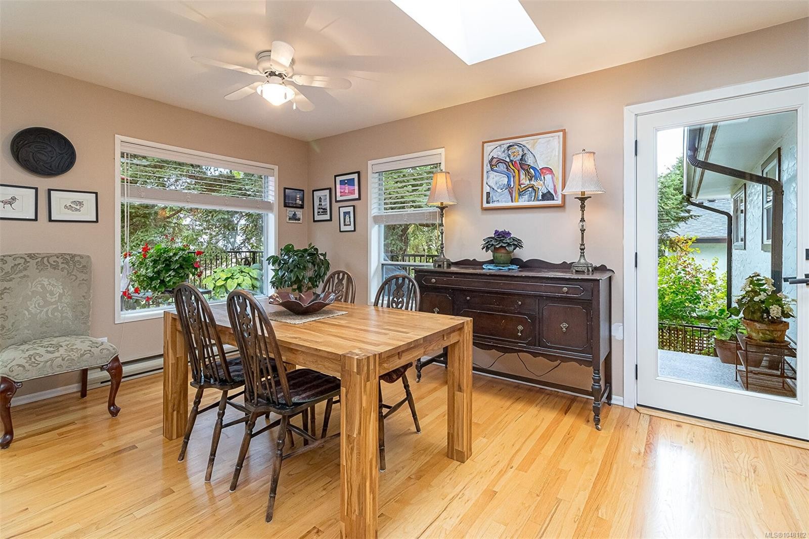 3960 Cumberland Rd, Saanich, BC