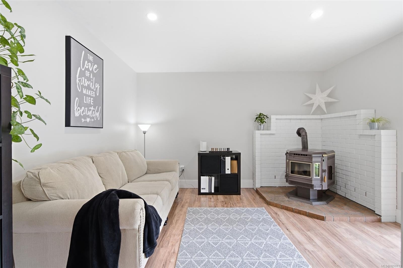 #8-6766 Central Saanich Rd, Central Saanich, BC