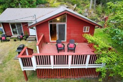436 Hemlock Ave Gabriola Island, BC V0R 1X1