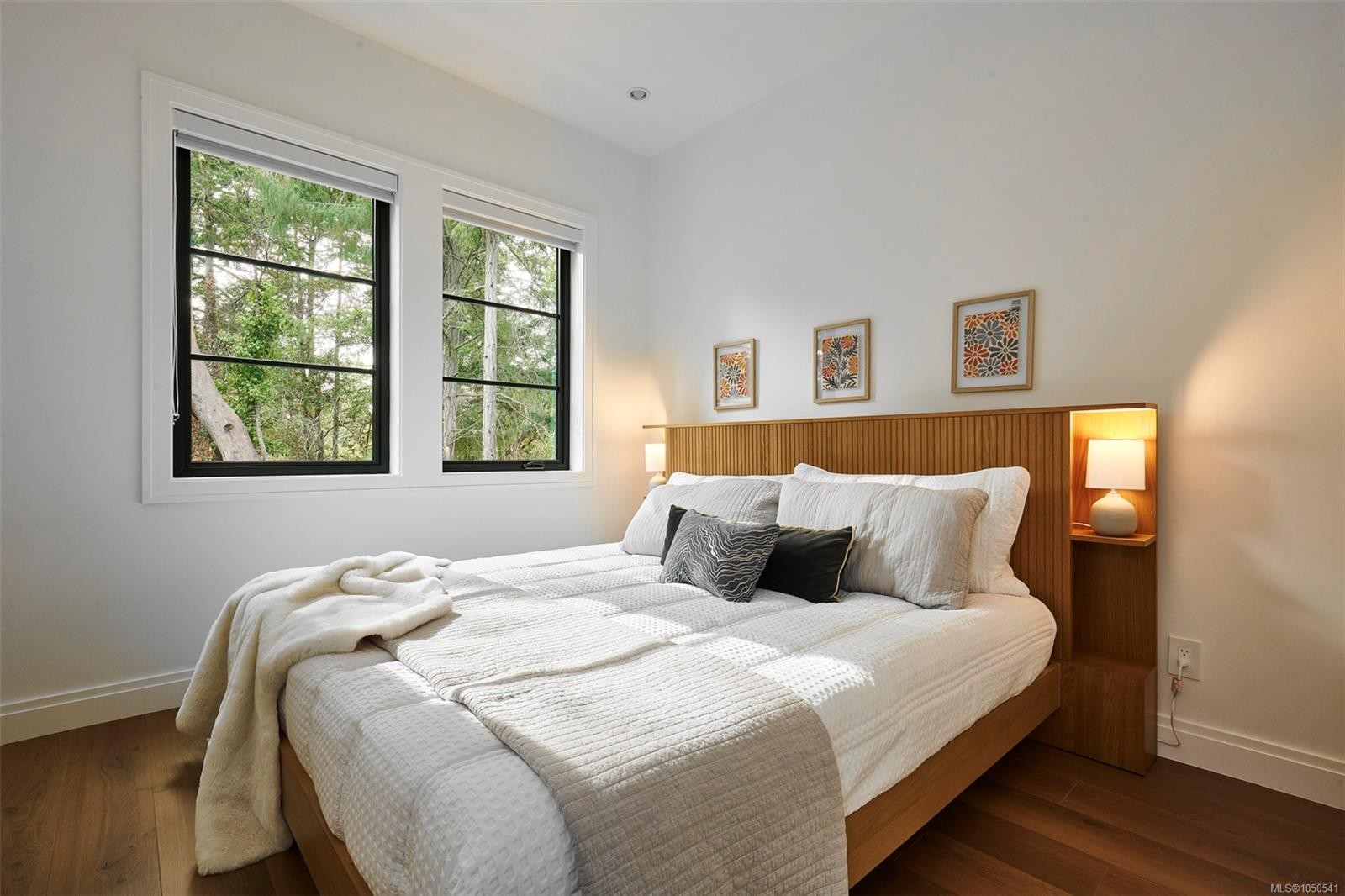 3912 Woodlands Pl, Saanich, BC