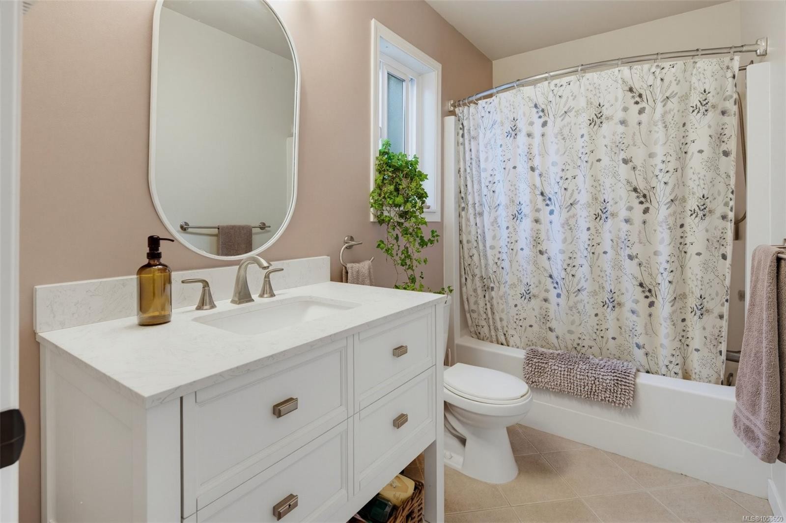 3668 Princess Ave, Cobble Hill, BC