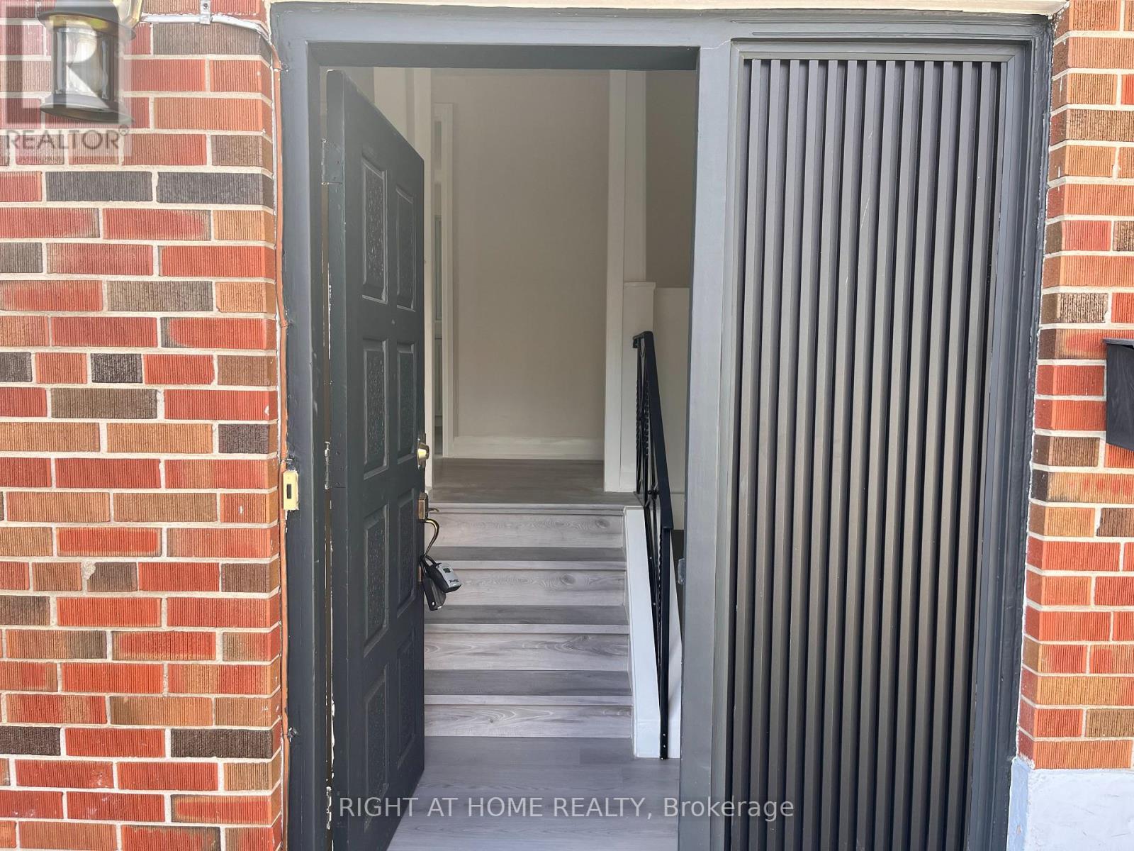 32 Brimorton Drive, Toronto, ON