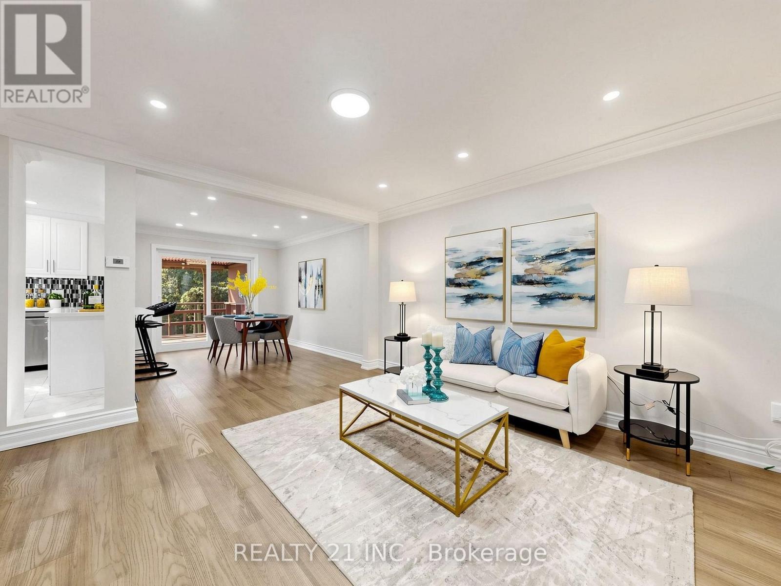 120 Queensbury Avenue, Toronto, ON