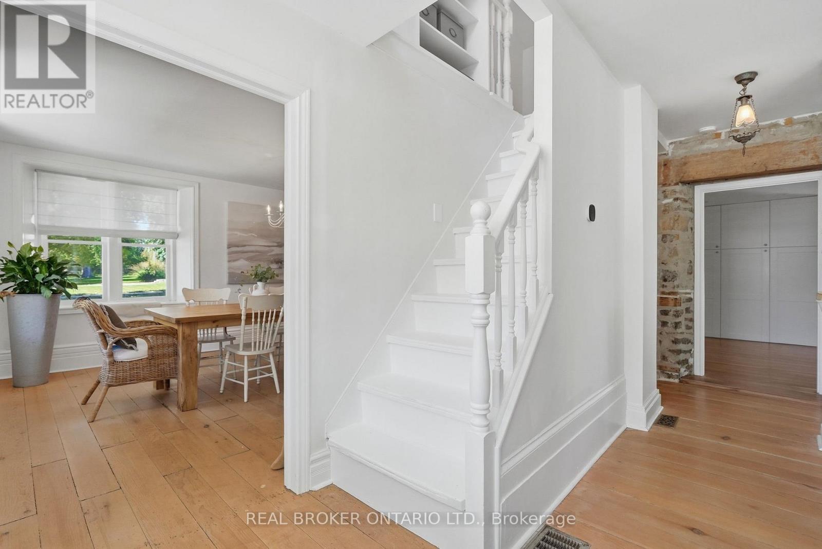 1264 Old 8 Highway, Hamilton, ON