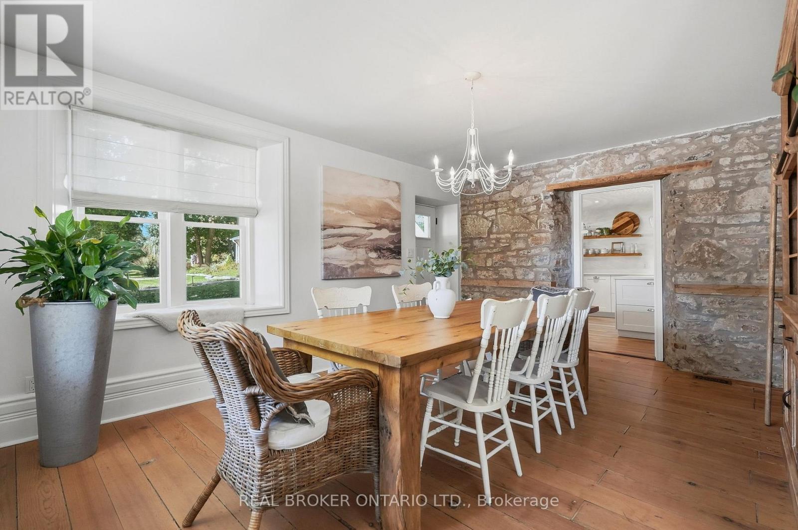 1264 Old 8 Highway, Hamilton, ON