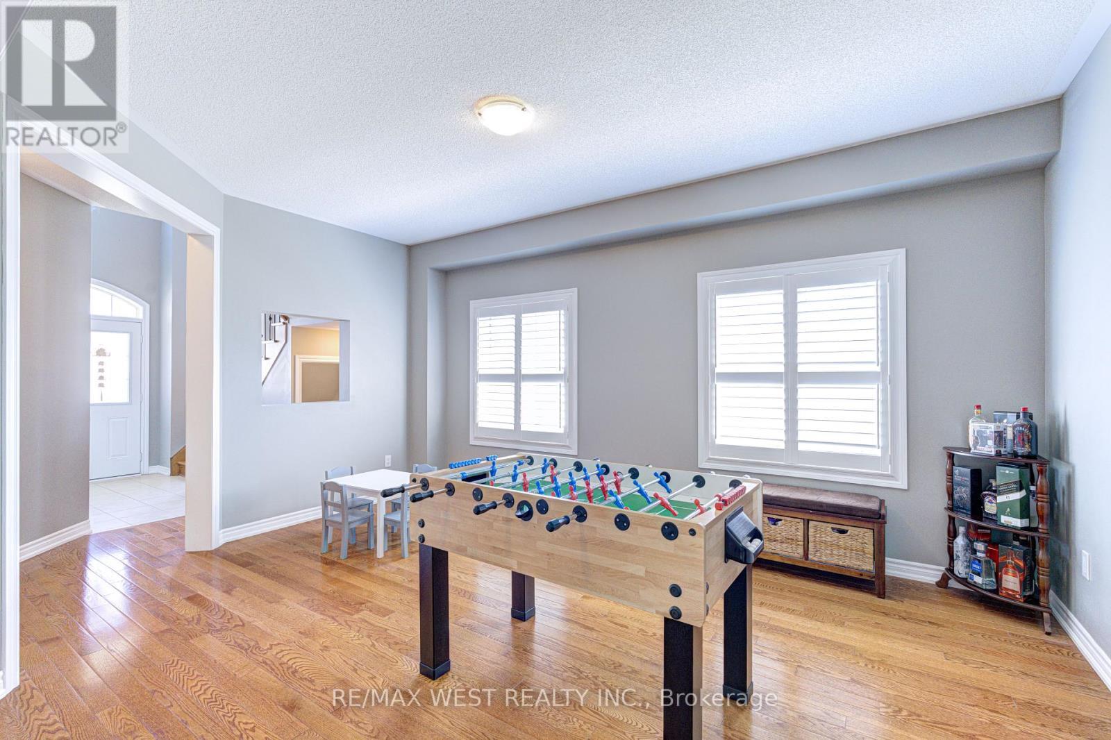 108 Decarolis Street, Essa, ON