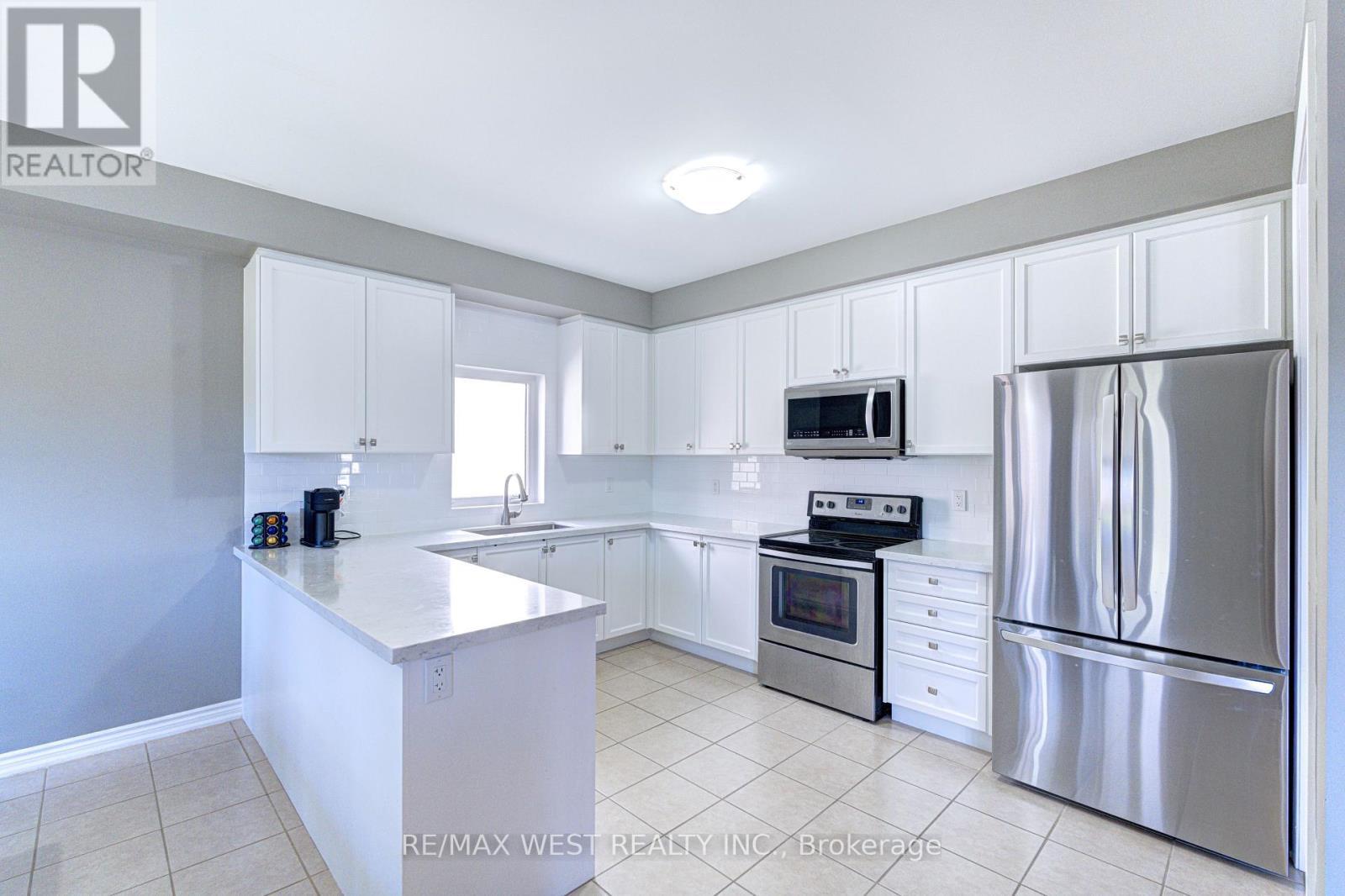 108 Decarolis Street, Essa, ON