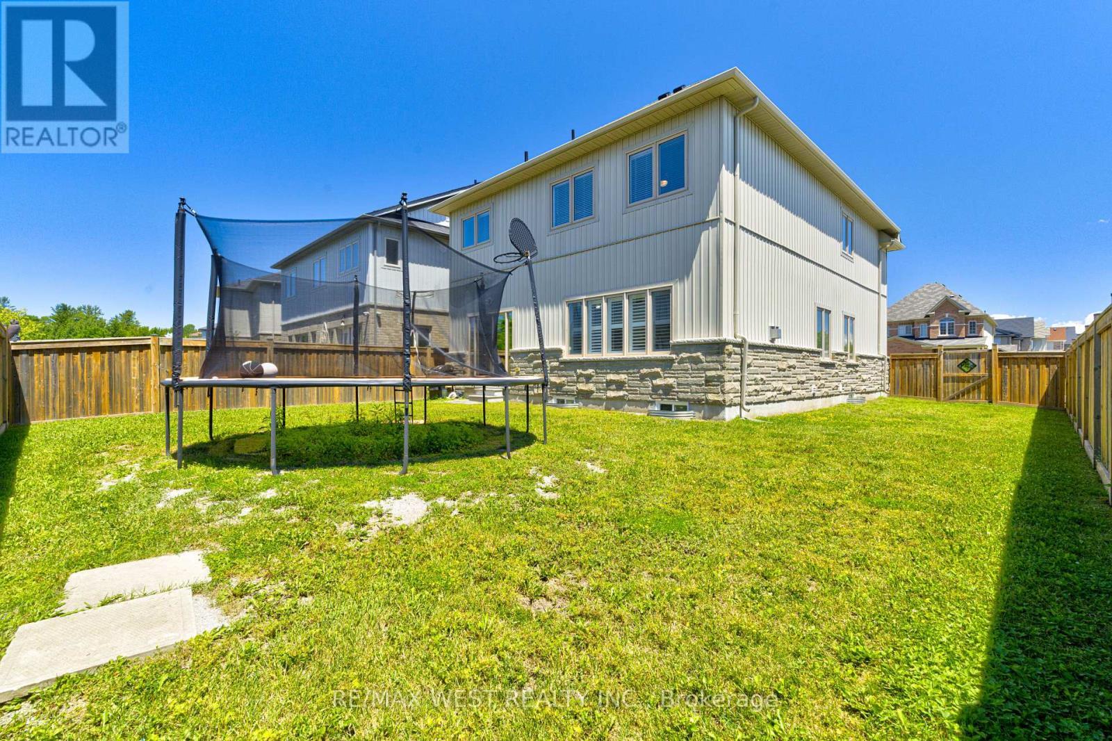 108 Decarolis Street, Essa, ON
