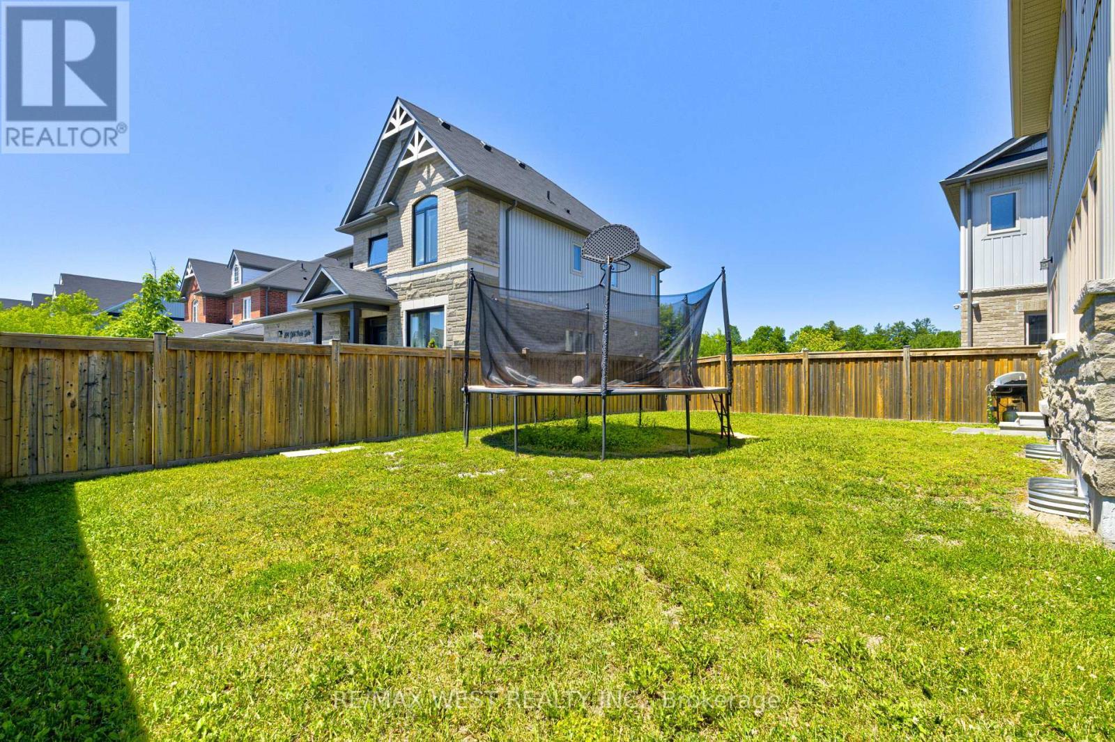 108 Decarolis Street, Essa, ON