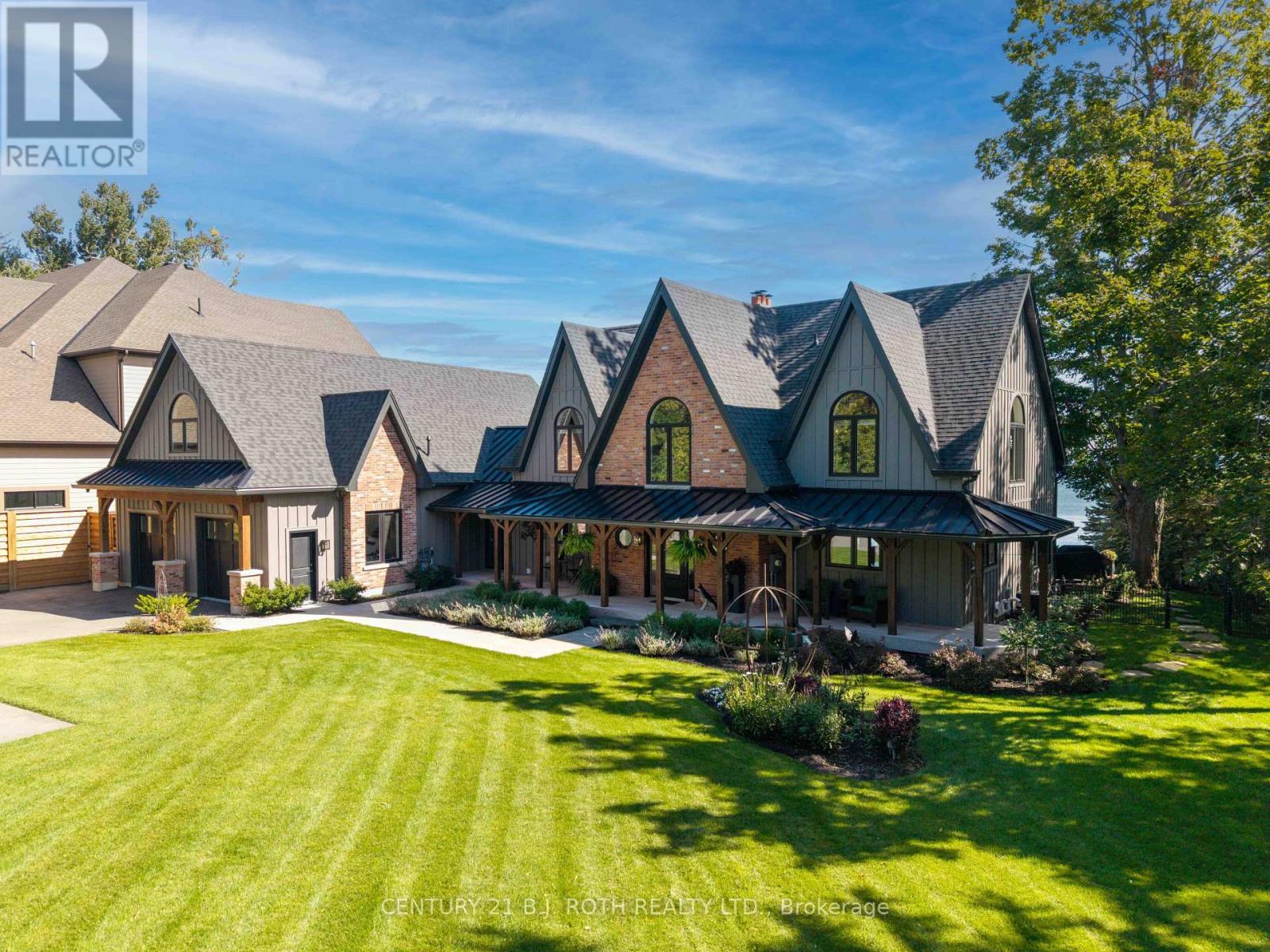247 Lakeshore Road W, Oro-Medonte, ON