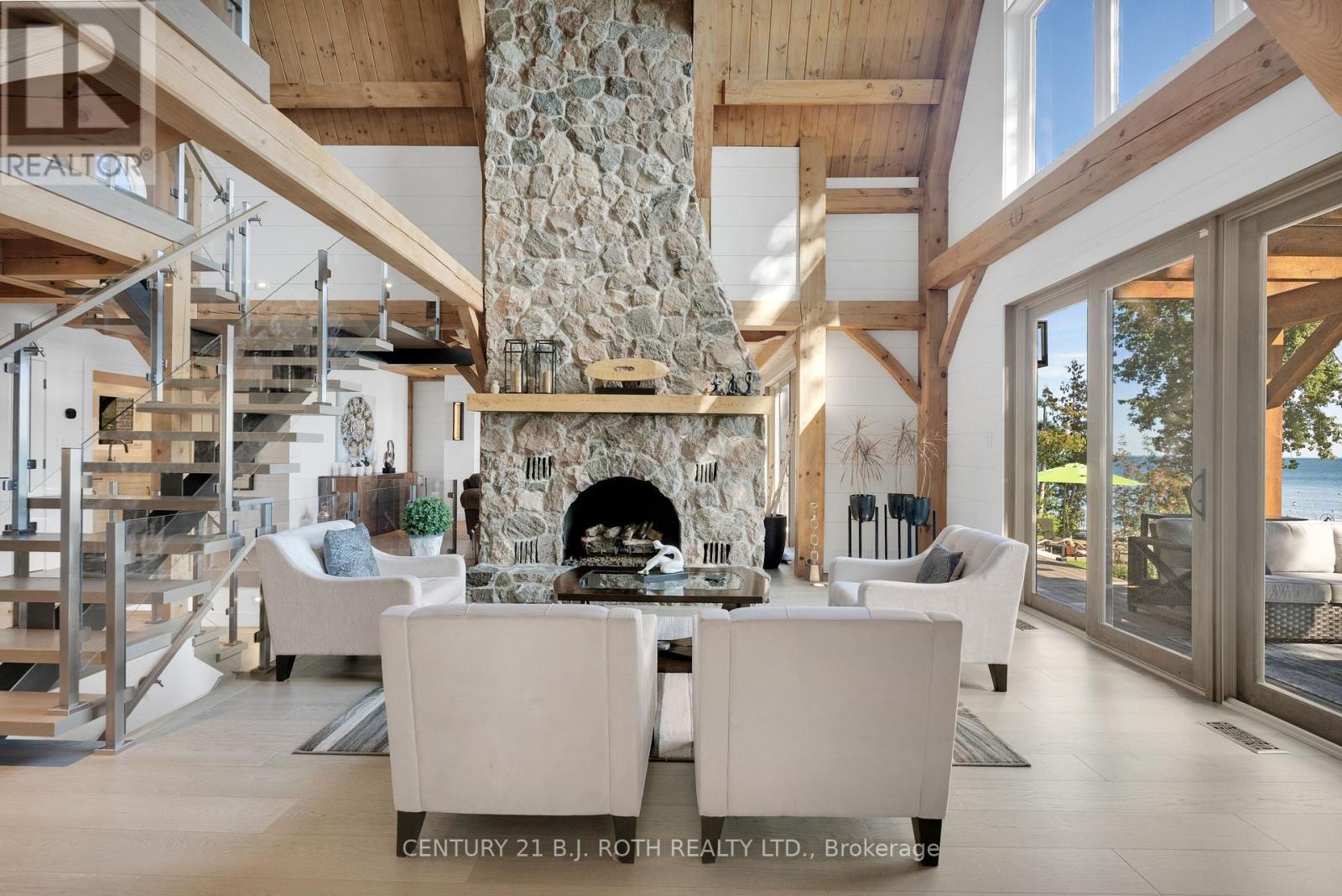 247 Lakeshore Road W, Oro-Medonte, ON