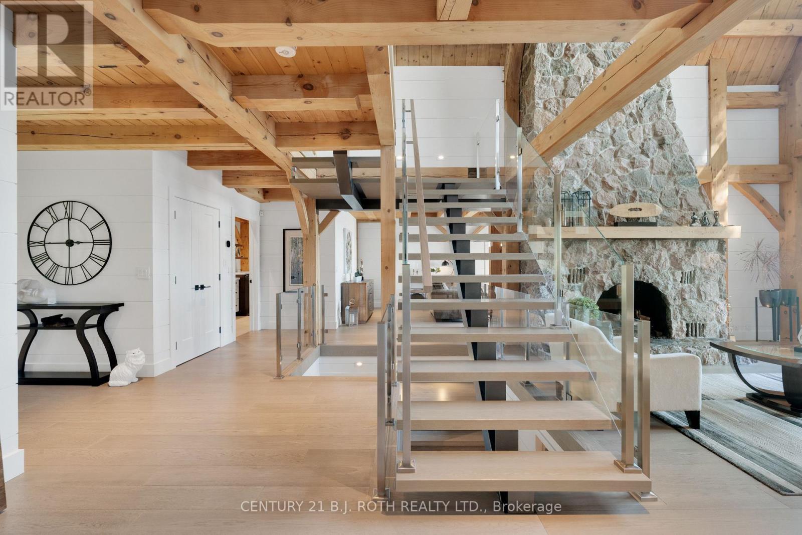 247 Lakeshore Road W, Oro-Medonte, ON