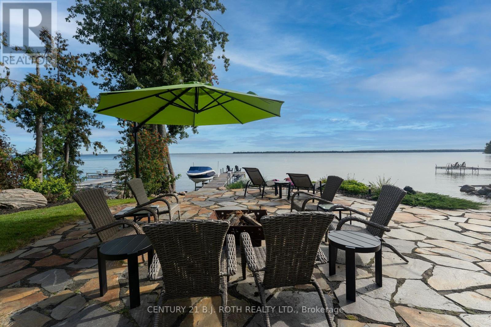247 Lakeshore Road W, Oro-Medonte, ON