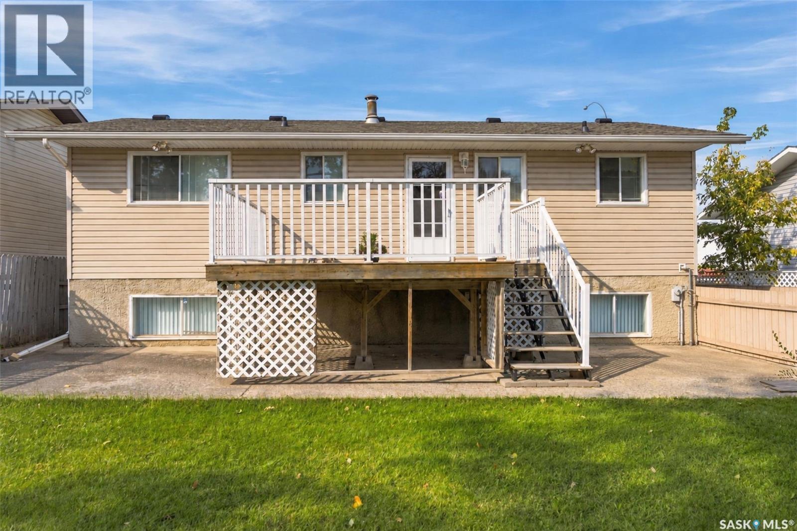3343 Fairlight Drive, Saskatoon, SK