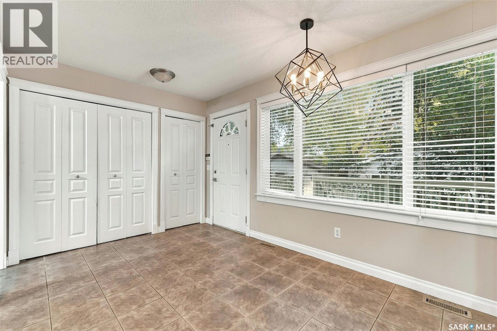 3917 Victoria Avenue, Regina, SK