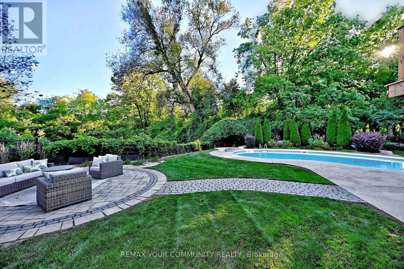 Pool and Patio Sitting Area - 1530 Canada Court, Oakville, ON