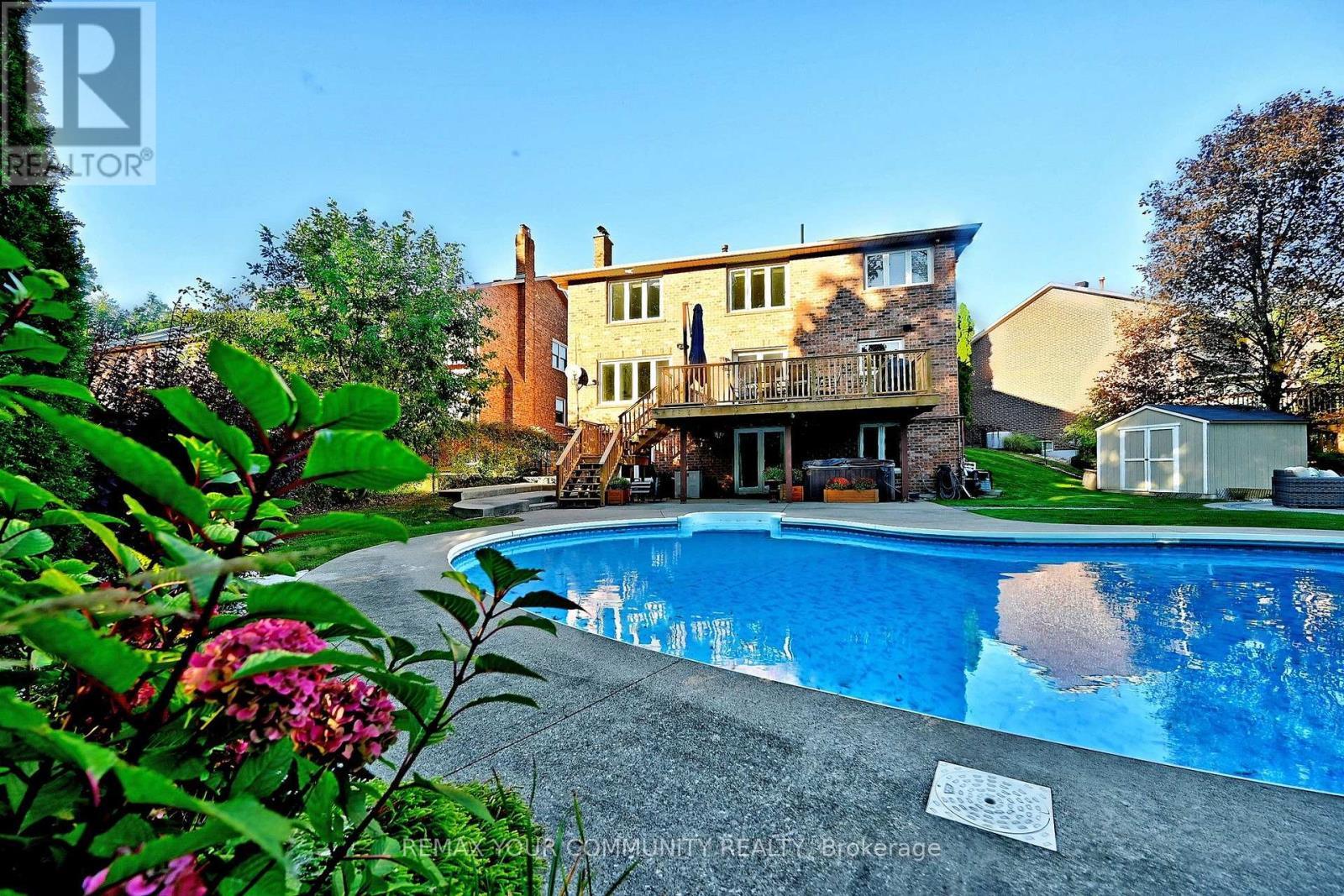 Tranquil Yard and Garden Shed - 1530 Canada Court, Oakville, ON