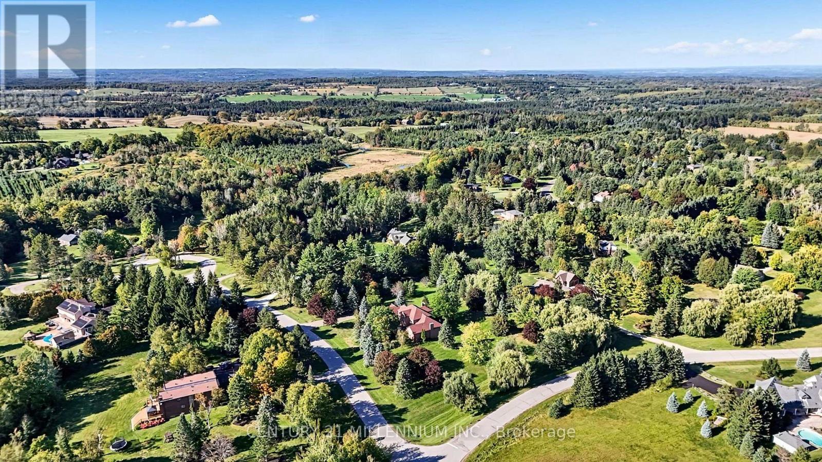 16 Tanglewood Drive, Caledon, ON