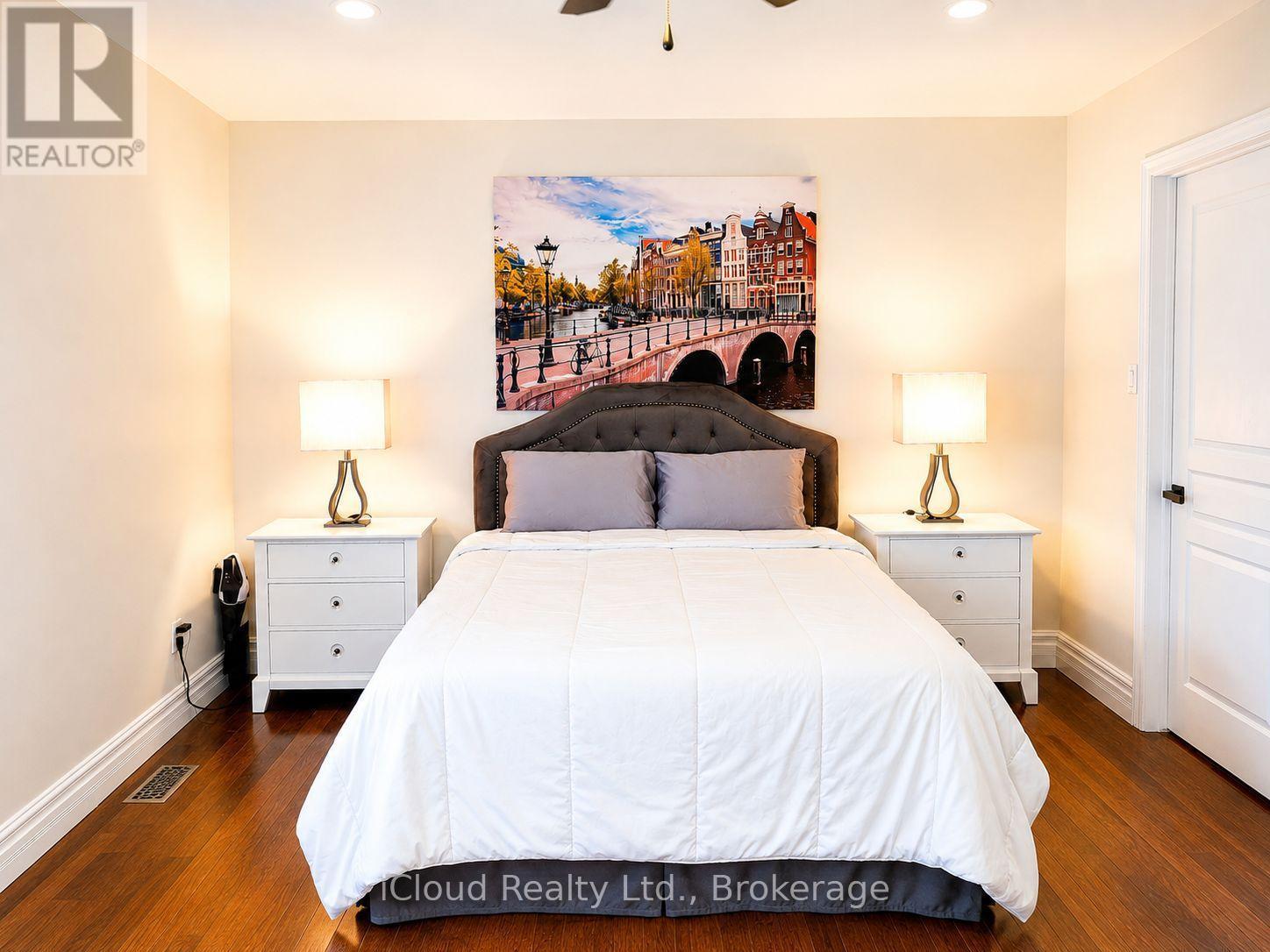 55 Magnificent Way, Hamilton, ON