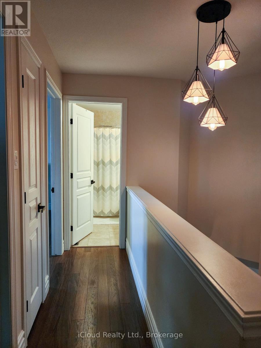 55 Magnificent Way, Hamilton, ON