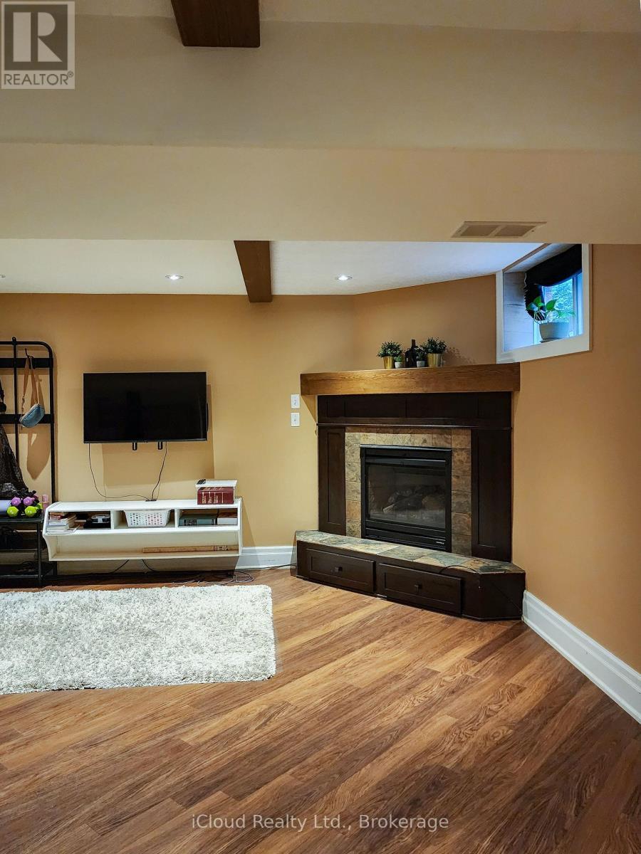 55 Magnificent Way, Hamilton, ON