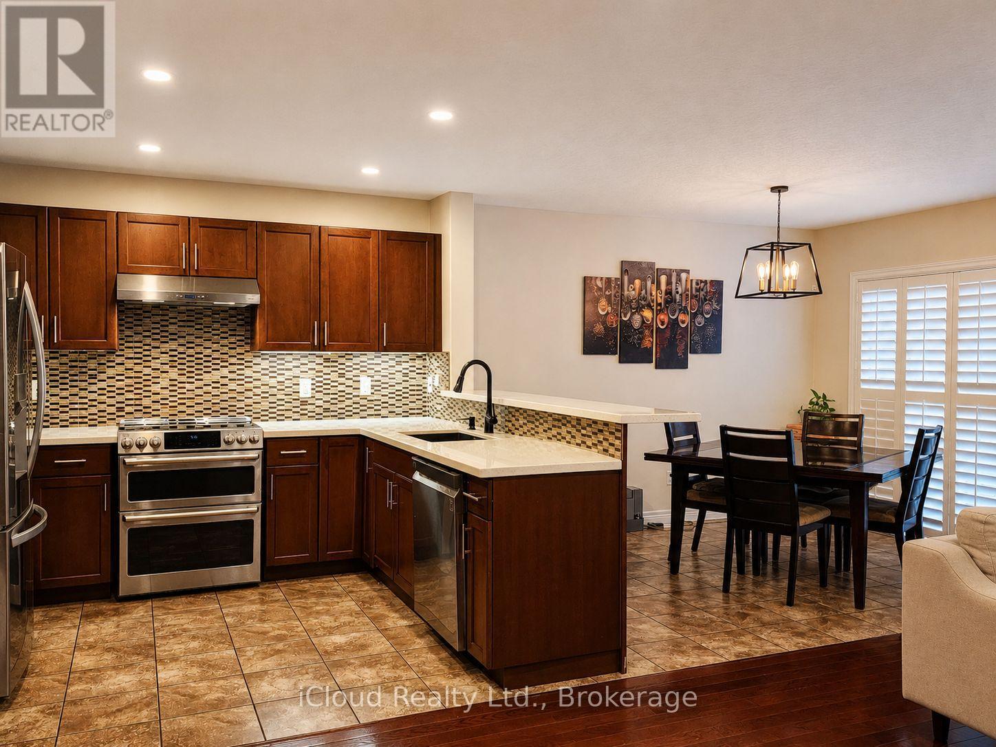 55 Magnificent Way, Hamilton, ON