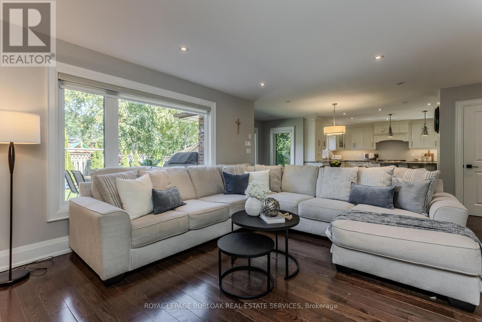 541 Hambling Court, Burlington, ON