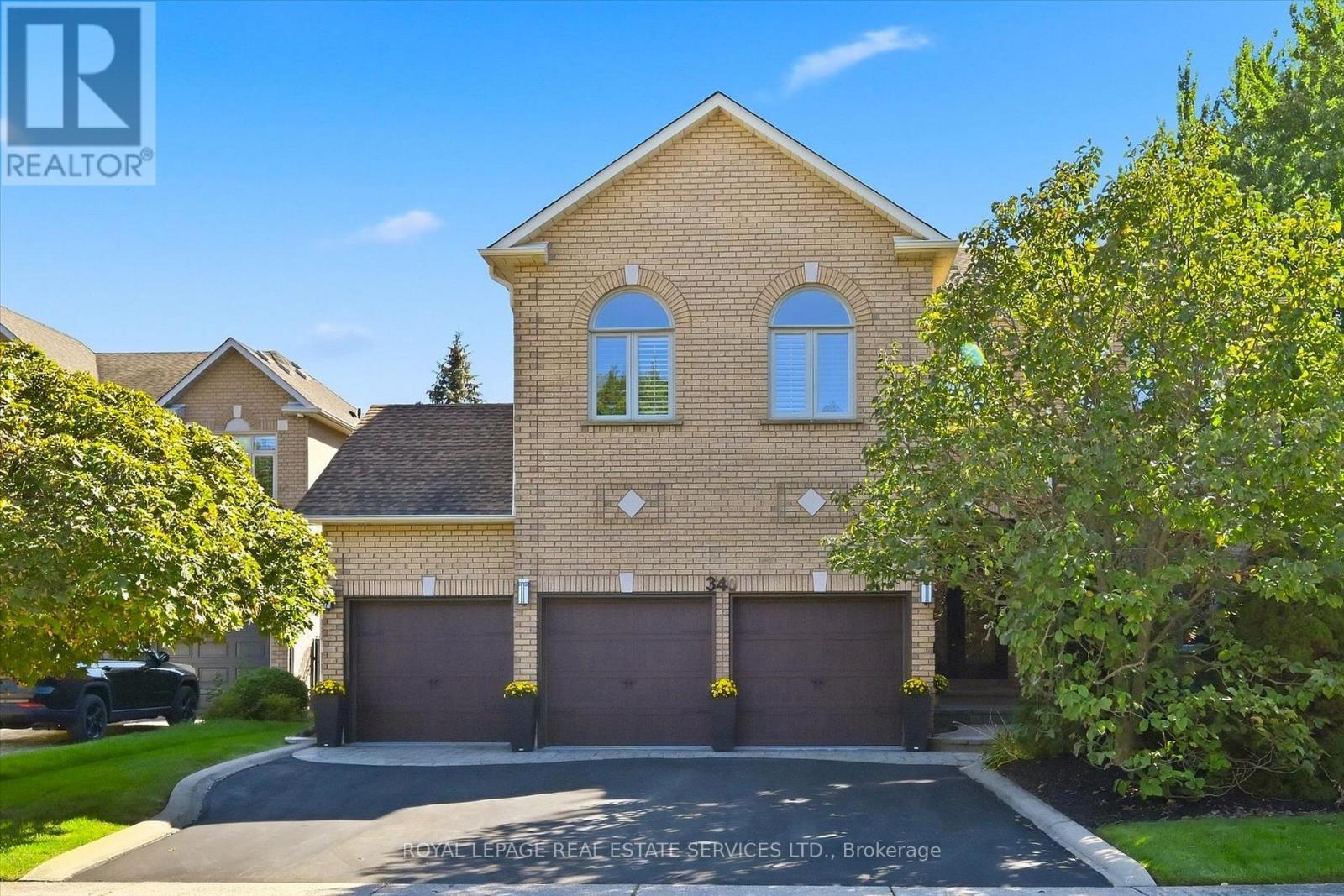 Experience Refined Family Living w/a 3-Car Garage! - 340 Oakridge Court, Oakville, ON