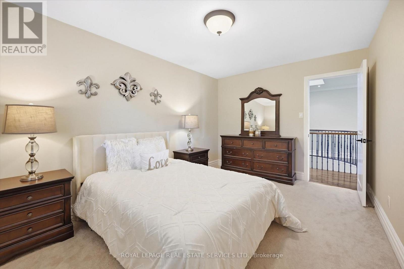 Second Bedroom w/Plush Broadloom & Cal. Shutters - 340 Oakridge Court, Oakville, ON