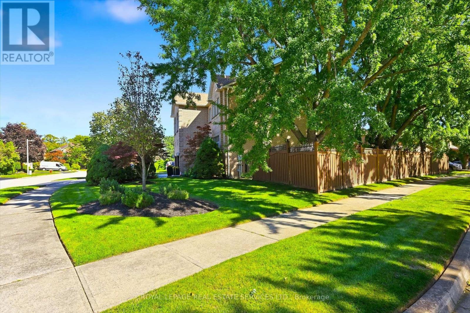 Quiet River Oaks Court - An Ideal Family Setting! - 340 Oakridge Court, Oakville, ON