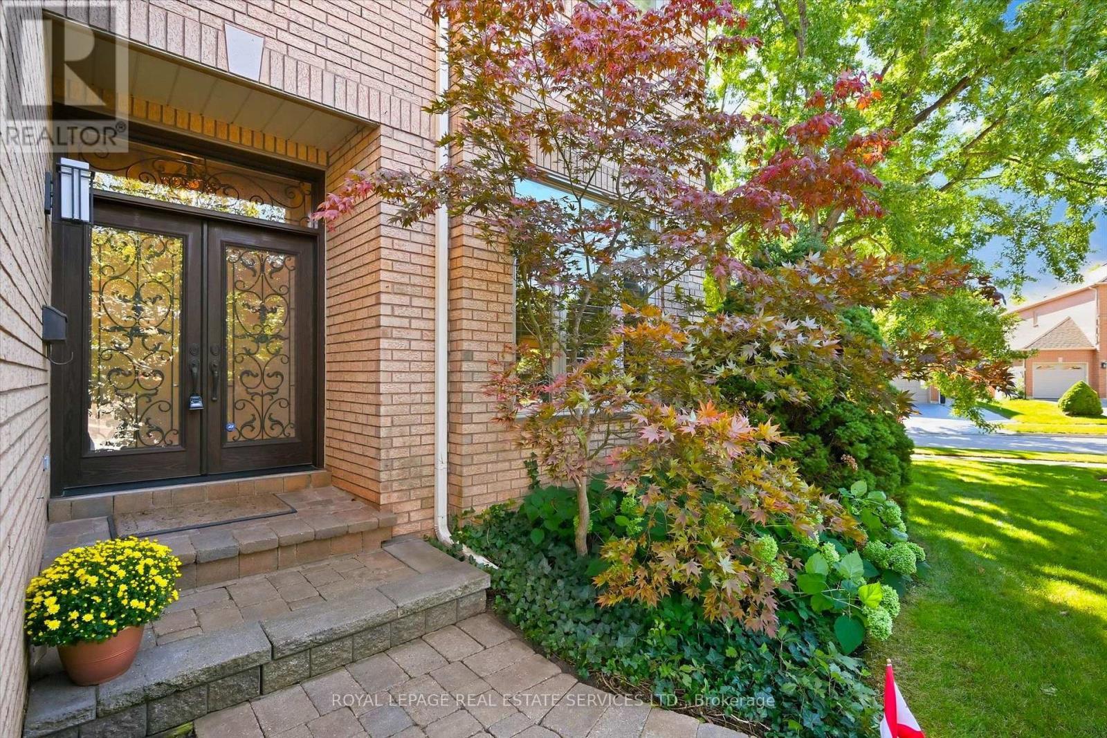 Elegant Front Entrance Doors - 340 Oakridge Court, Oakville, ON