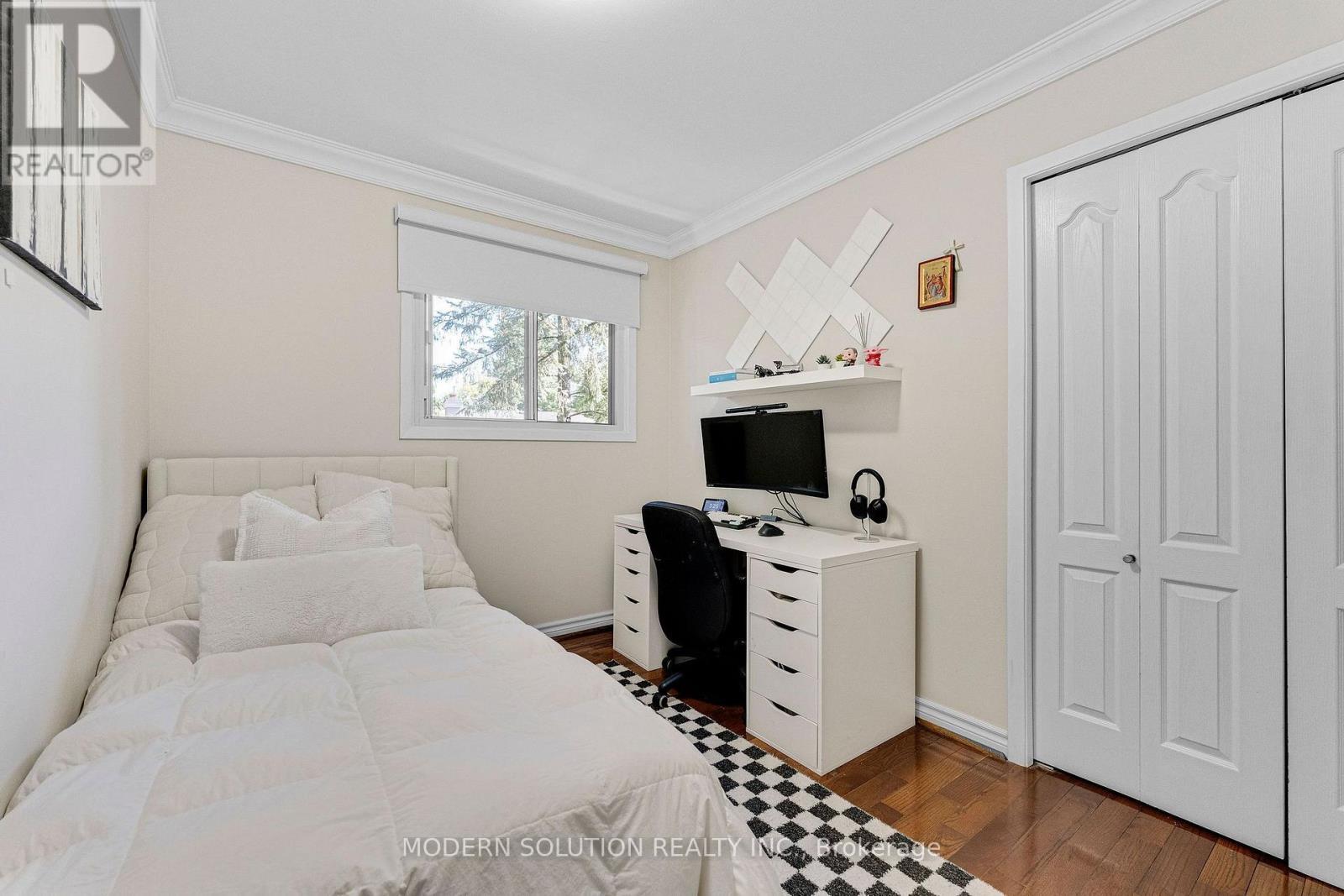 2250 Dunedin Road, Oakville, ON