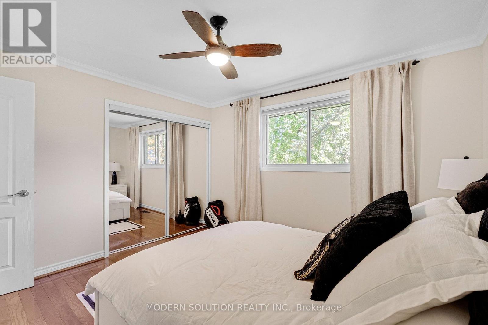 2250 Dunedin Road, Oakville, ON