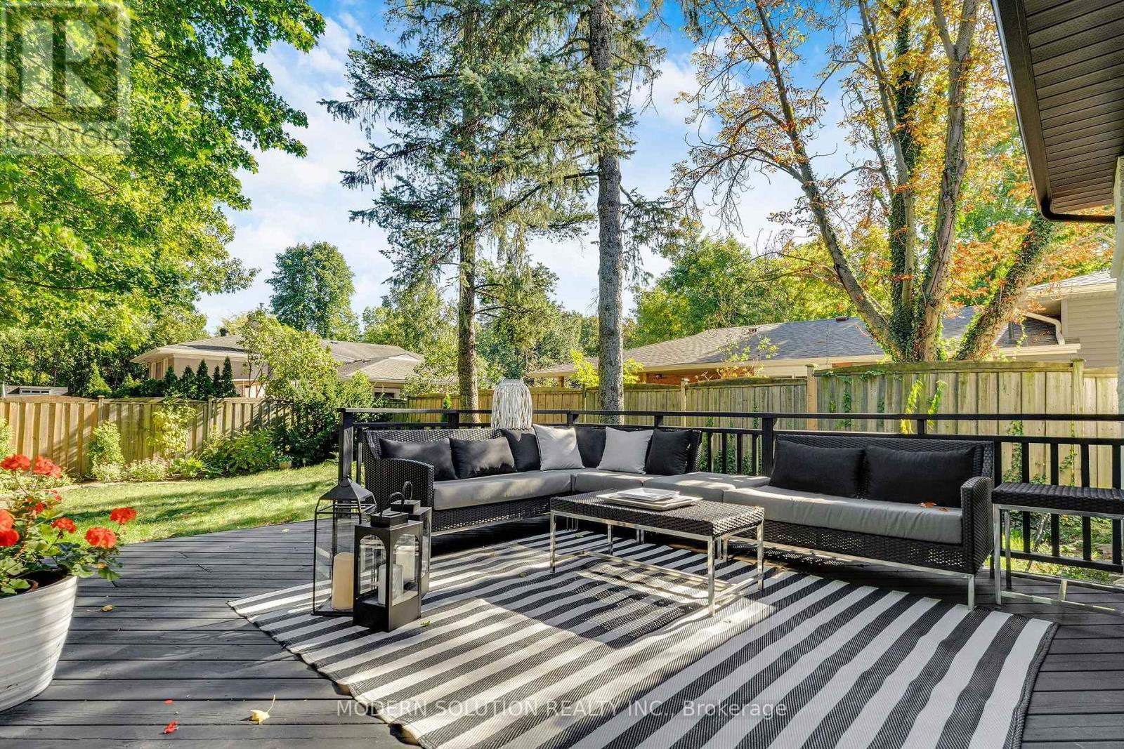 2250 Dunedin Road, Oakville, ON