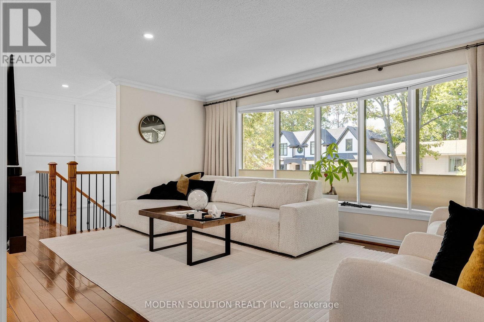 2250 Dunedin Road, Oakville, ON