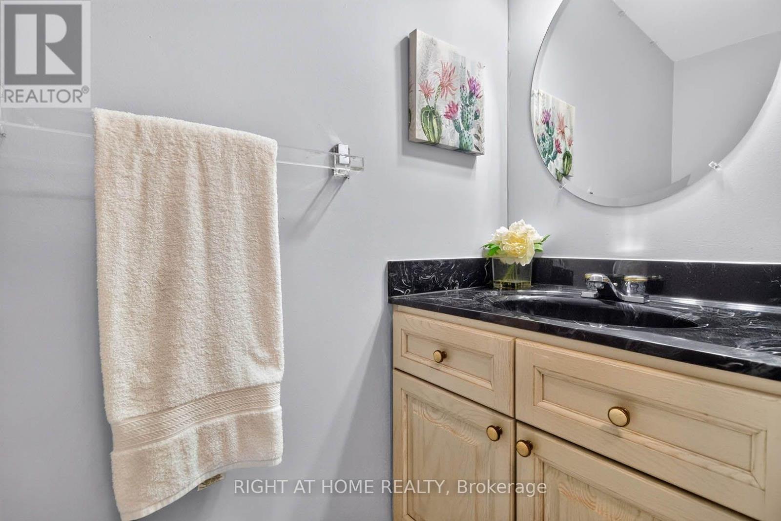 83 - 5480 Glen Erin Drive, Mississauga, ON