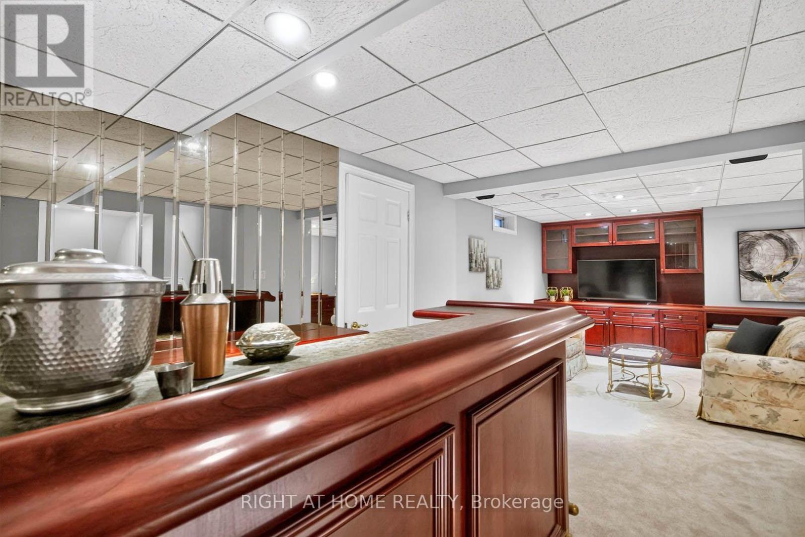 83 - 5480 Glen Erin Drive, Mississauga, ON