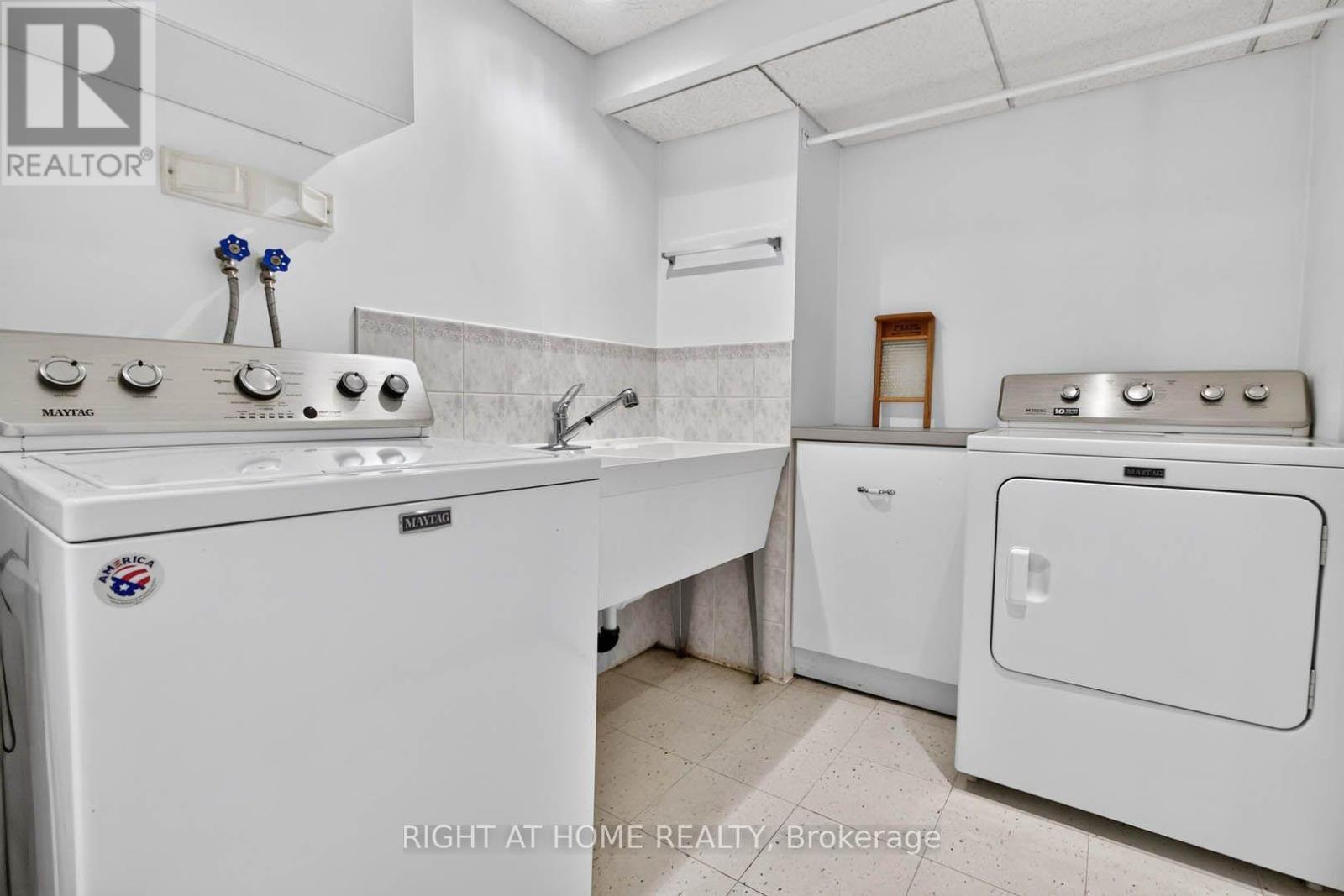 83 - 5480 Glen Erin Drive, Mississauga, ON