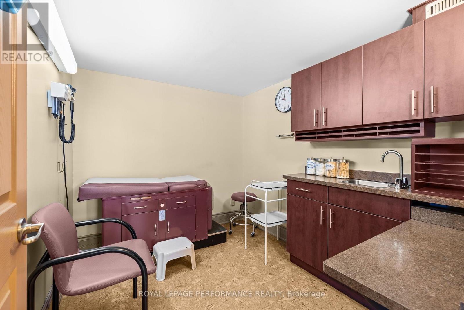 21 - 5350 Canotek Road, Ottawa, ON
