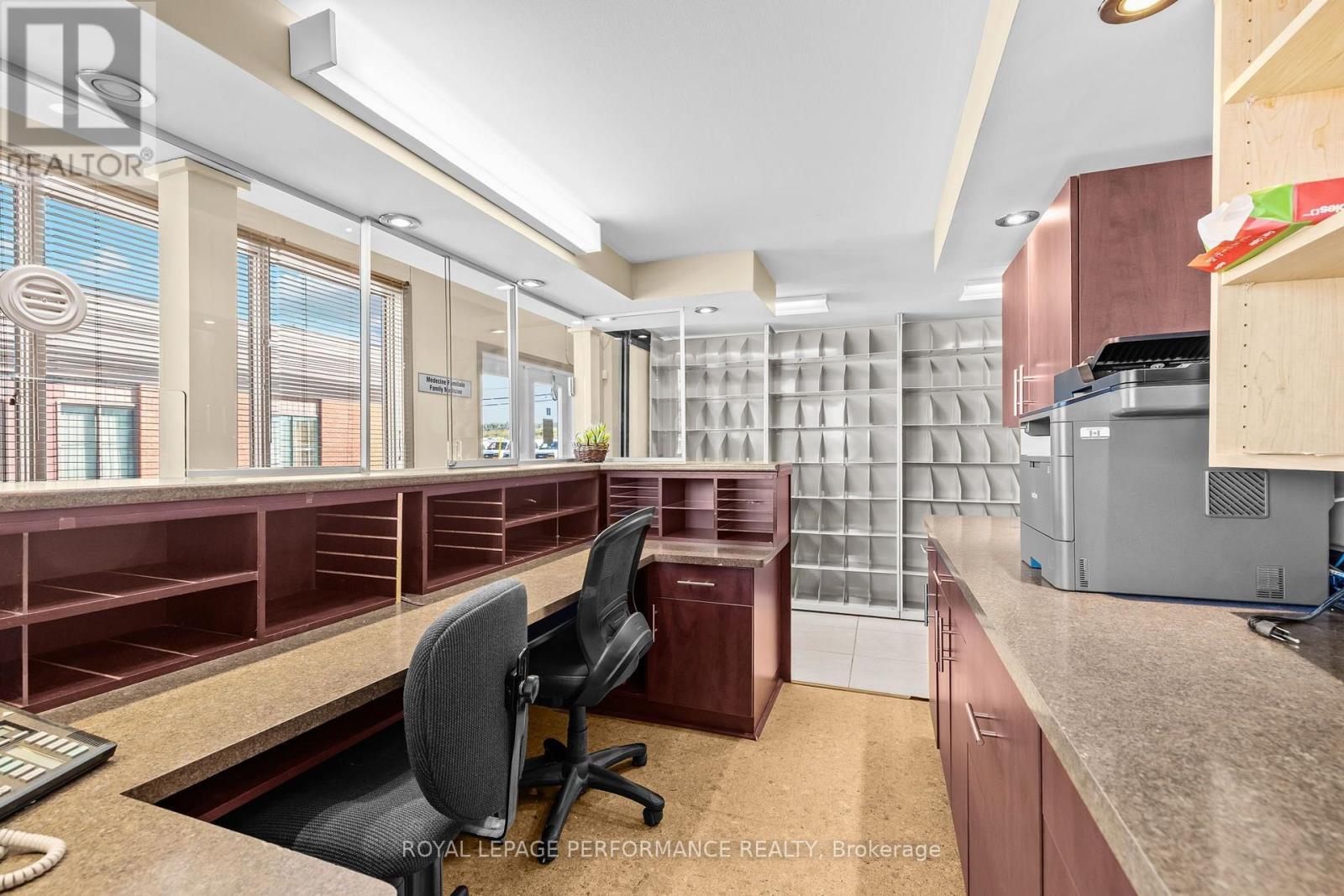 21 - 5350 Canotek Road, Ottawa, ON